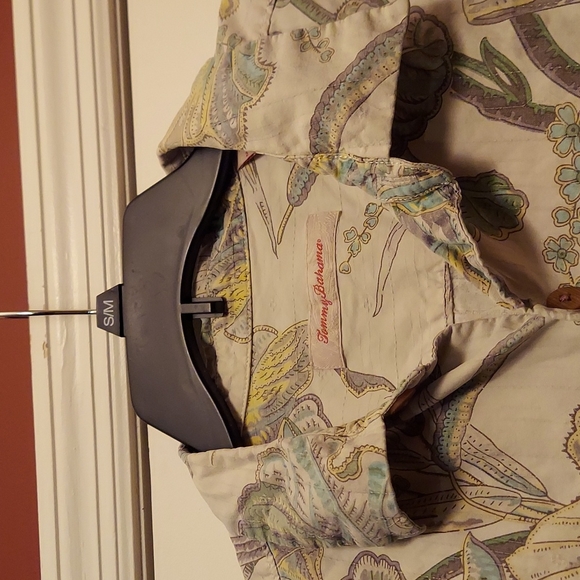 Men's Tommy Bahama shirt - Picture 3 of 7